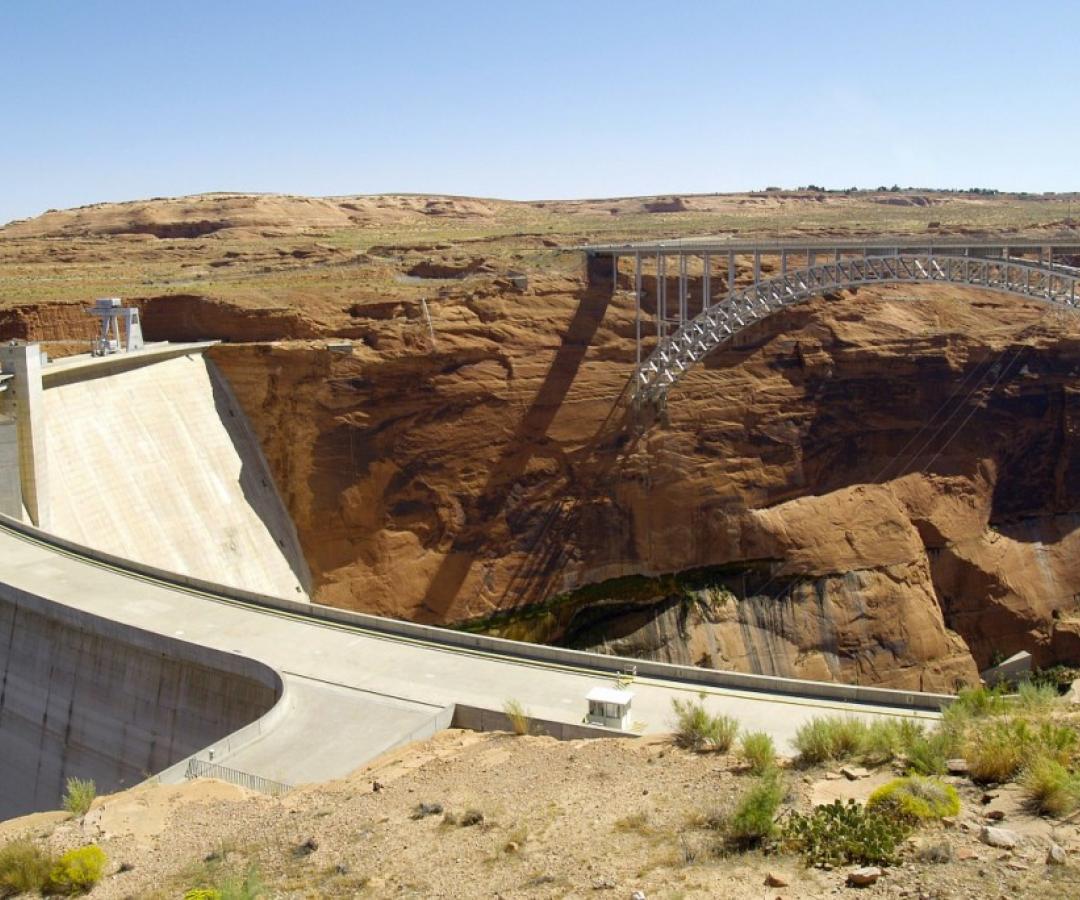 glen-canyon-dam